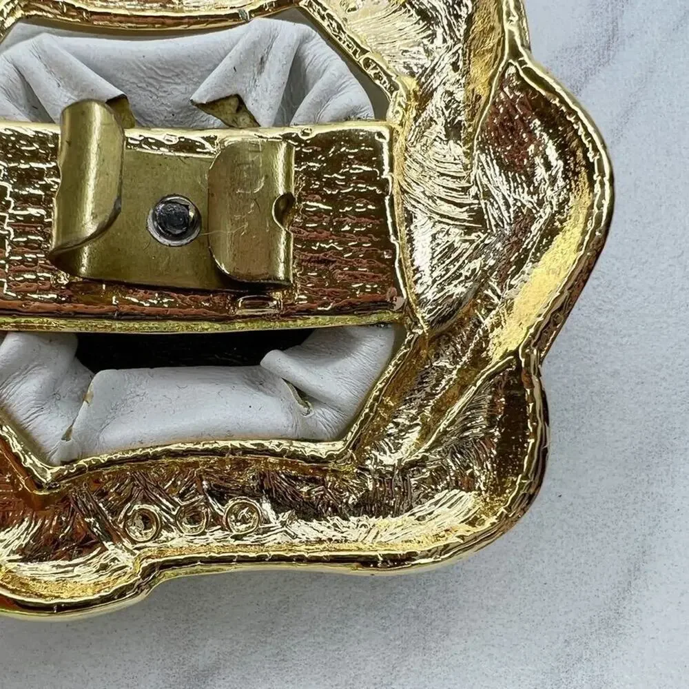 Day-Lor USA Vintage Gold Tone White Faux Leather Centerpiece Belt Buckle